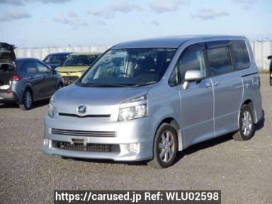 Toyota Voxy ZRR70W