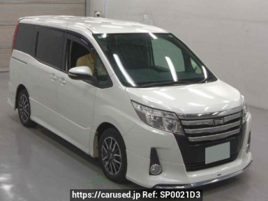 Toyota Noah ZRR80W