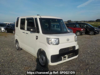 Daihatsu Hijet Caddie LA700V