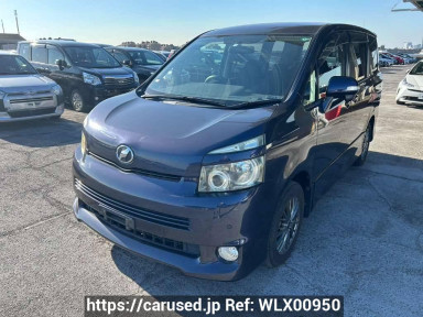 Toyota Voxy ZRR70W