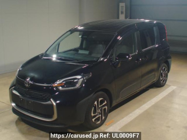 Toyota Sienta MXPL10G