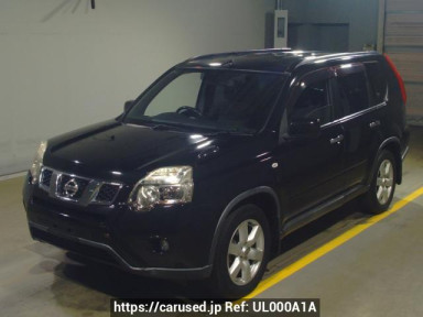 Nissan X-Trail DNT31