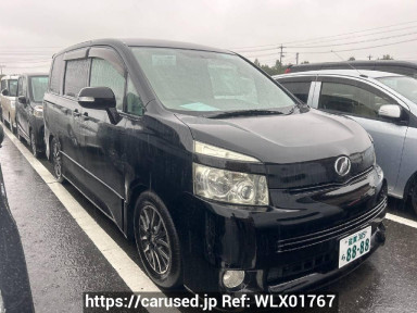 Toyota Voxy ZRR70W