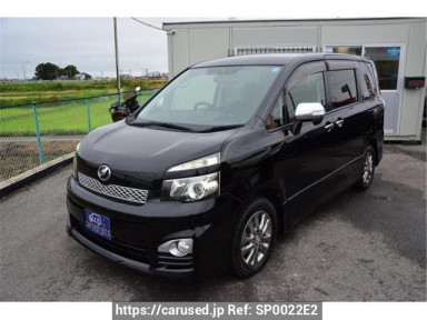 Toyota Voxy ZRR70W