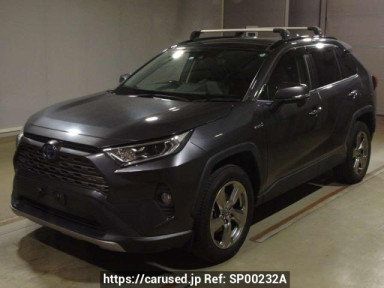 Toyota RAV4 AXAH54