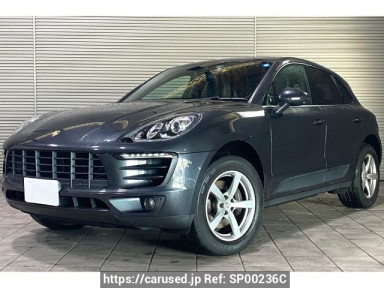 Porsche Macan J1H1