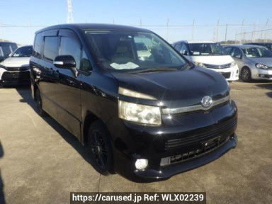 Toyota Voxy ZRR70W