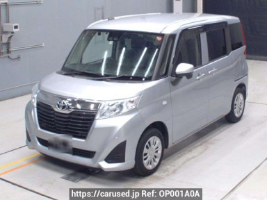 Toyota Roomy M900A