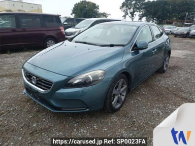 Volvo V40 MB4164T