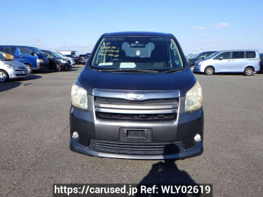 Toyota Noah ZRR70W