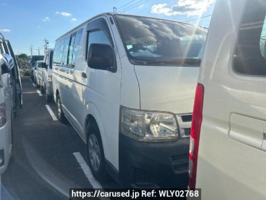 Toyota Hiace Van TRH200V