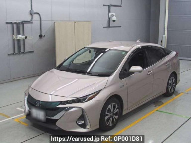 Toyota Prius PHV ZVW52