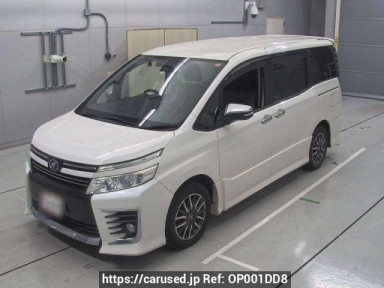 Toyota Voxy ZRR80W