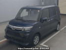 Toyota Roomy M900A