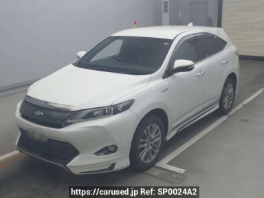 Toyota Harrier Hybrid AVU65W