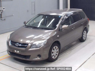 Toyota Corolla Fielder NZE141G