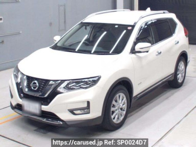 Nissan X-Trail HNT32