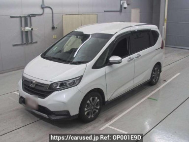 Honda Freed hybrid GB7