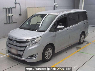 Toyota Noah ZWR80G