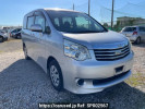 Toyota Noah ZRR70G