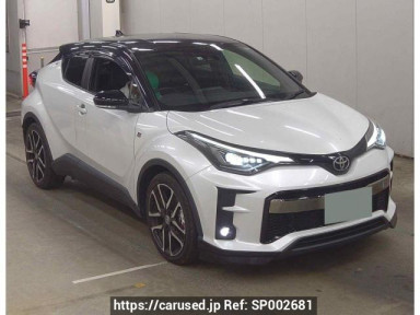 Toyota C-HR NGX10