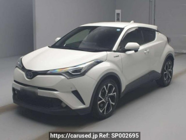 Toyota C-HR ZYX10