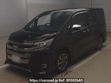 Toyota Noah ZRR80W