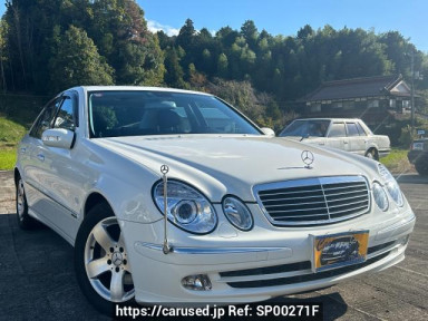 Mercedes Benz E-Class 211065C