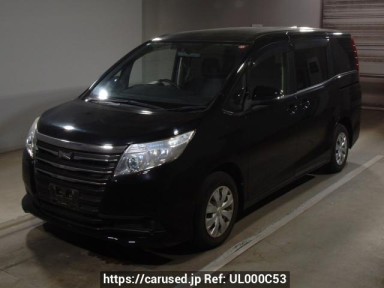 Toyota Noah ZRR80G