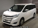 Toyota Noah ZRR80G