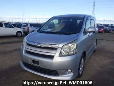 Toyota Noah ZRR70W