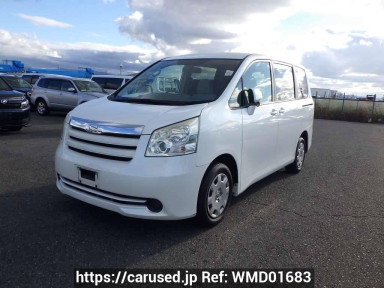 Toyota Noah ZRR70G