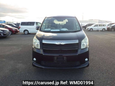 Toyota Noah ZRR70W