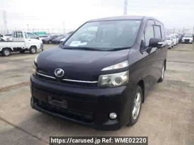 Toyota Voxy ZRR70G