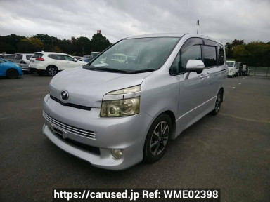 Toyota Voxy ZRR70W