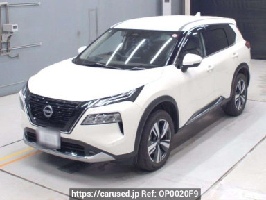 Nissan X-Trail SNT33