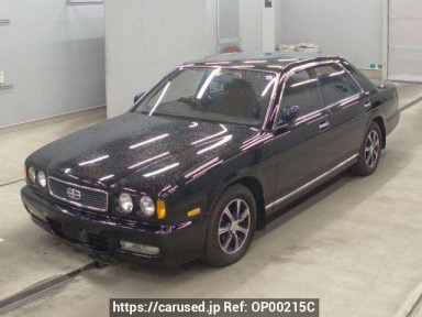 Nissan Gloria(sedan) PY32