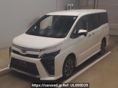 Toyota Voxy ZRR85W