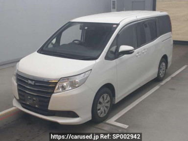 Toyota Noah ZRR80G