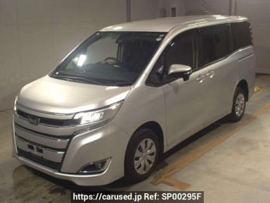 Toyota Noah ZRR85G