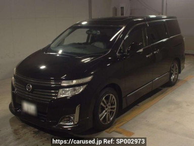 Nissan Elgrand TE52