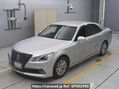 Toyota Crown GRS210