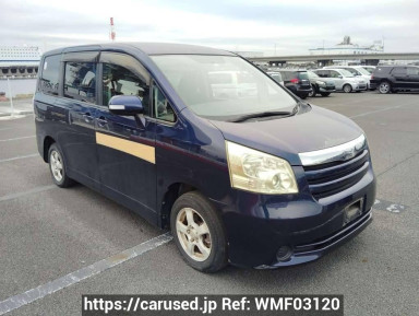 Toyota Noah ZRR70G