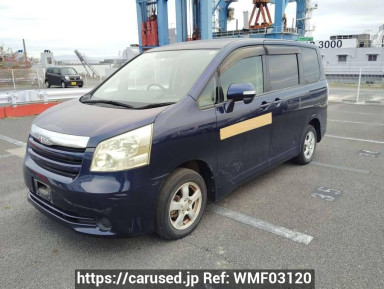 Toyota Noah ZRR70G