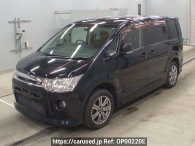 Mitsubishi Delica D5 CV5W