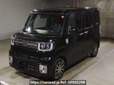 Daihatsu Wake LA700S