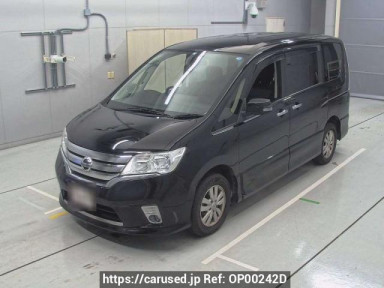 Nissan Serena FNC26