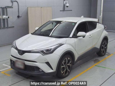 Toyota C-HR NGX50