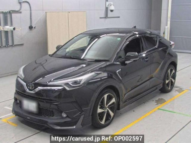 Toyota C-HR NGX50