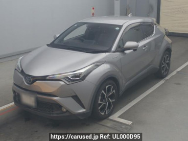 Toyota C-HR ZYX10